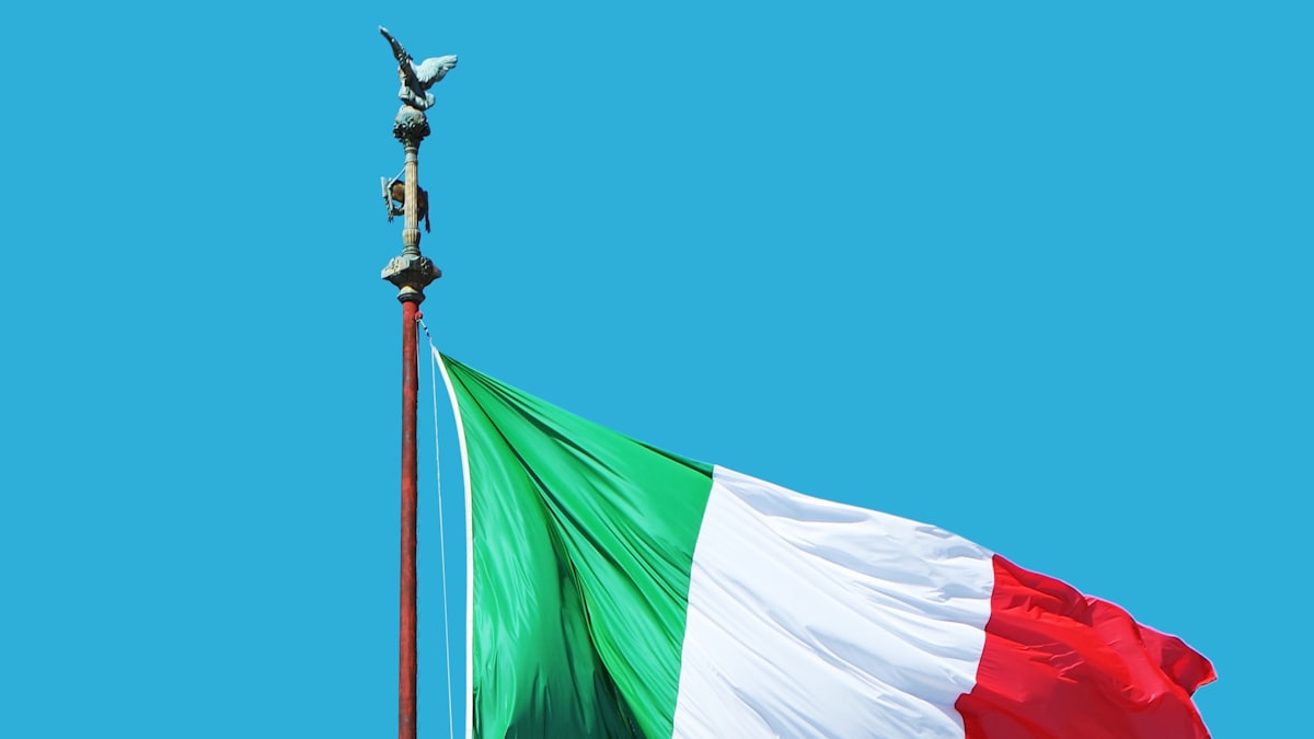 Italian flag colors representing language learning